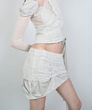 PRESSED-IN LAYERED MINI SKIRT CREAM