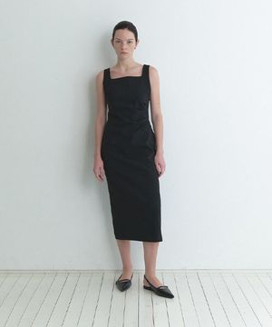 스퀘어넥 슬리브리스 원피스 NEW6SO213