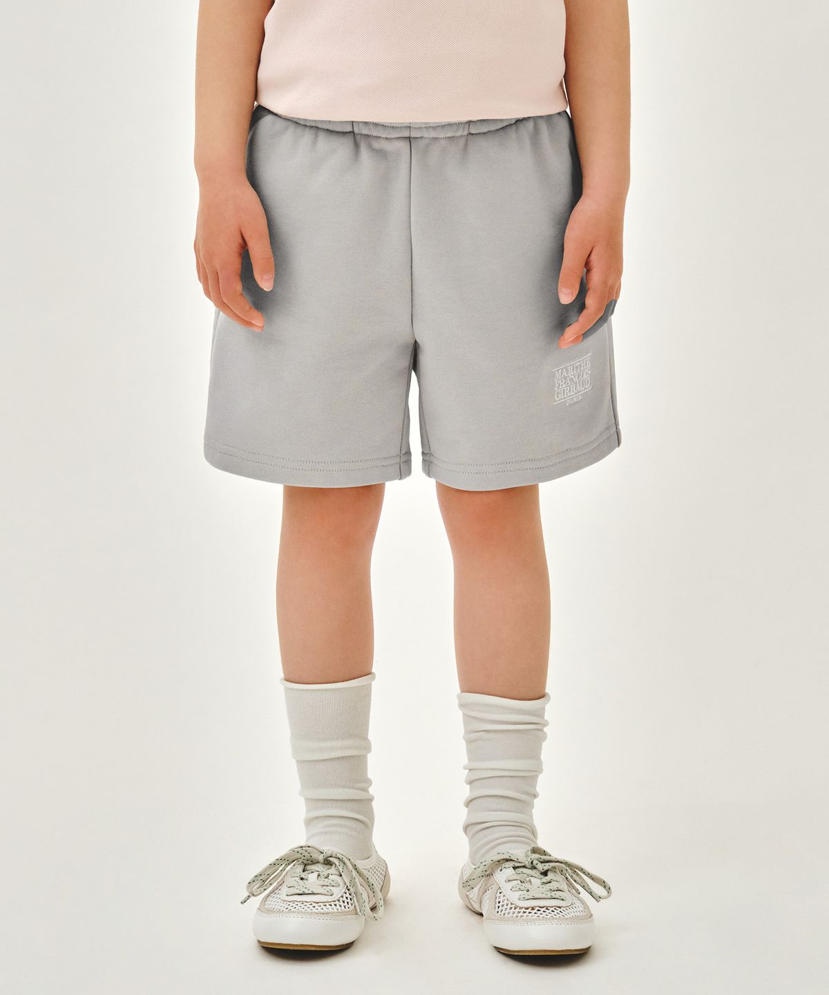 마리떼 키즈(MARITHÉ KIDS) KIDS CLASSIC LOGO SWEAT SHORTS light gray