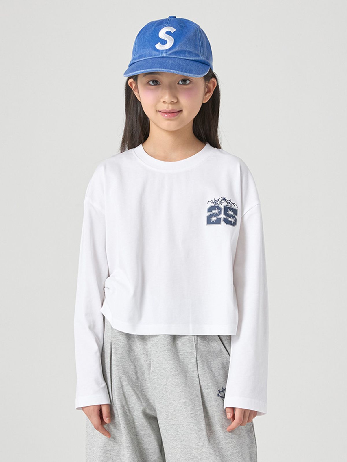 인디비주엘(INDIVIDUEL) 25스타 아트웍 긴팔 티셔츠 - 2 COLOR