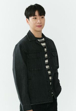 [26SS] 남성) 난스판 그레이 오픈 카라 데님 자켓 DJ AQ1DDJ104-GY