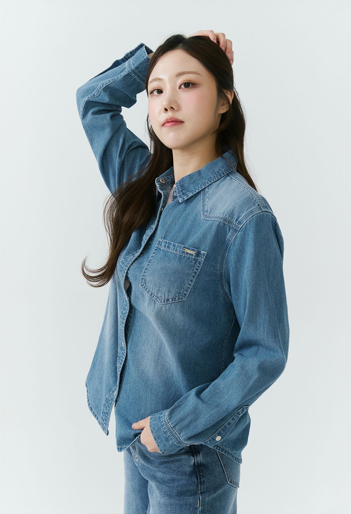 잠뱅이(JAMBANGEE) [26SS] 여성) 난스판 라이트 인디고 베이직 데님 셔츠 DH AQ1DDH154-LB