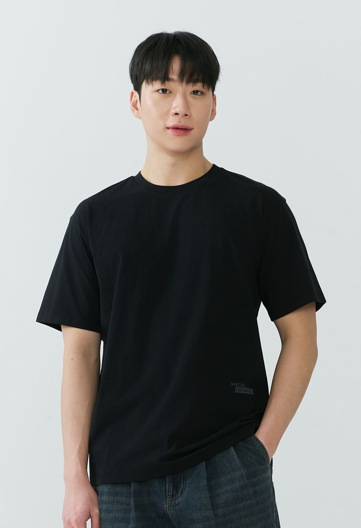 잠뱅이(JAMBANGEE) [26SS] 남성) 소로나 그래픽 세미오버핏 반팔 티셔츠 AQ2WTS401-BK