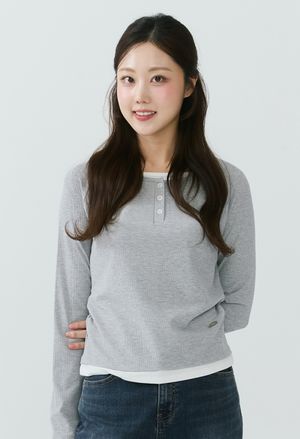 [26SS] 여성) 헨리넥 레이어드 골지 긴팔 티셔츠 AQ1WTL256-MG