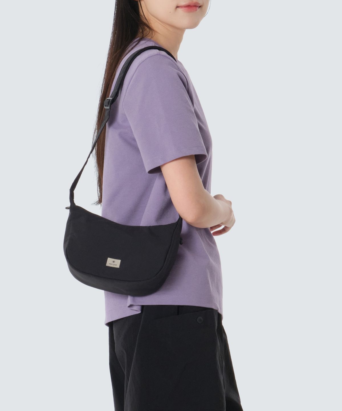 스노우피크 어패럴(SNOWPEAK APPAREL) 경량 타슬란 미니 호보백 2L (S26MWFCB77) Black
