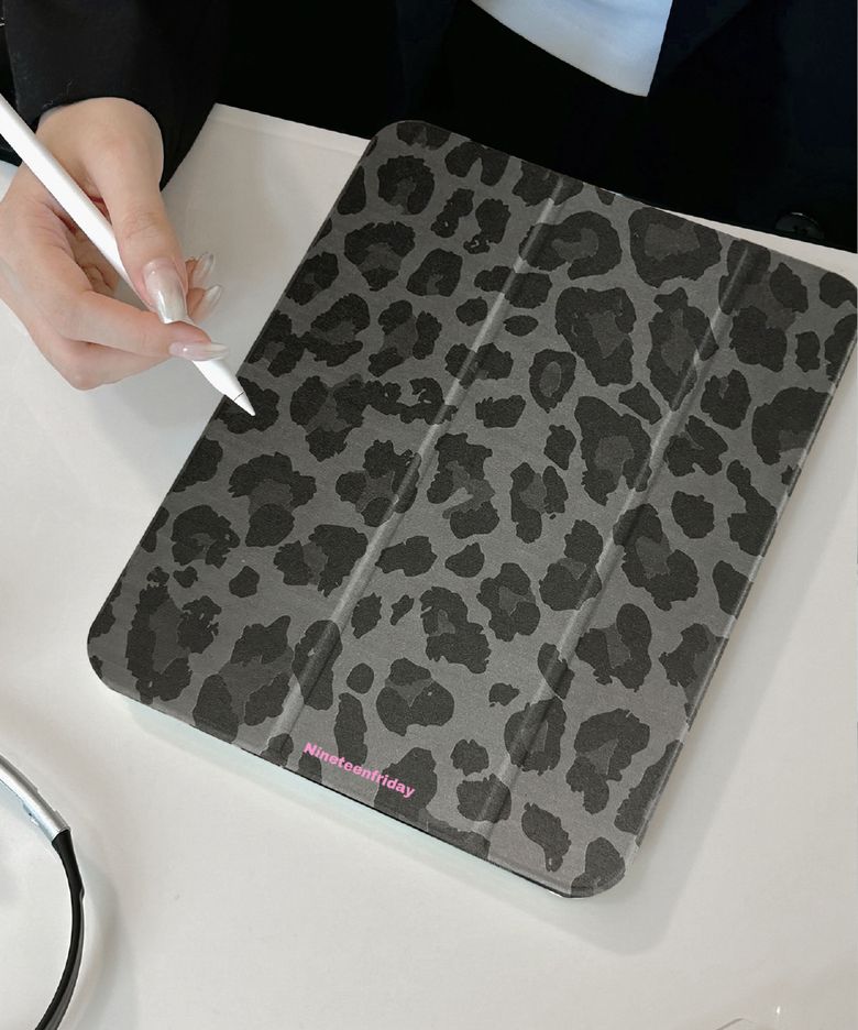 [오염걱정 끝 탈부착 iPad 케이스] Point Leopard 펜슬 수납 커버 분리형