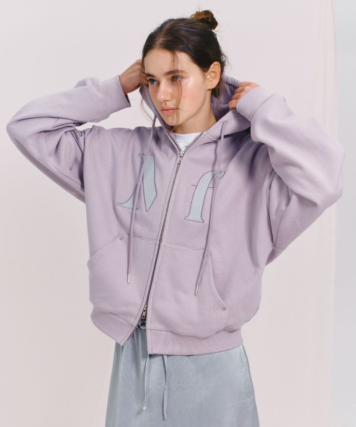 마가린핑거스(MARGARIN FINGERS) LOGO APPLIQUE HOODIE ZIP-UP (VIOLET)