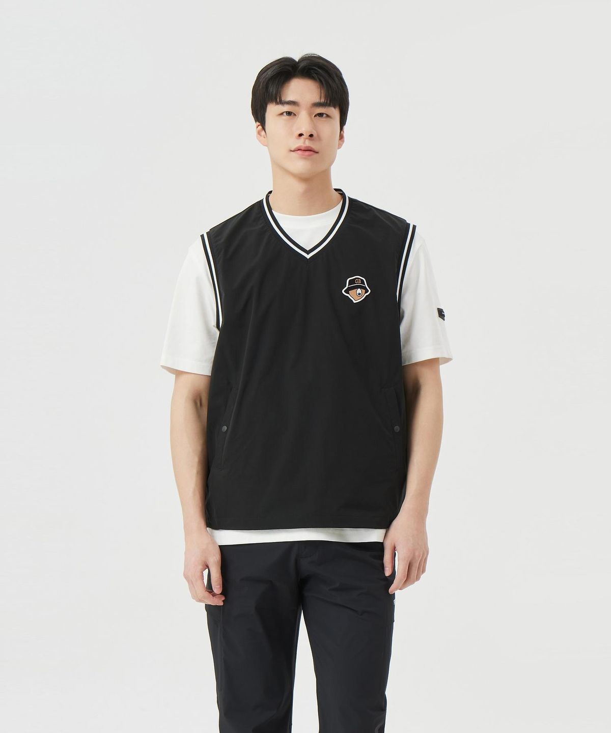 골든베어(GOLDEN BEAR) (M) Woven V-Neck Vest G4VAM26201BKX