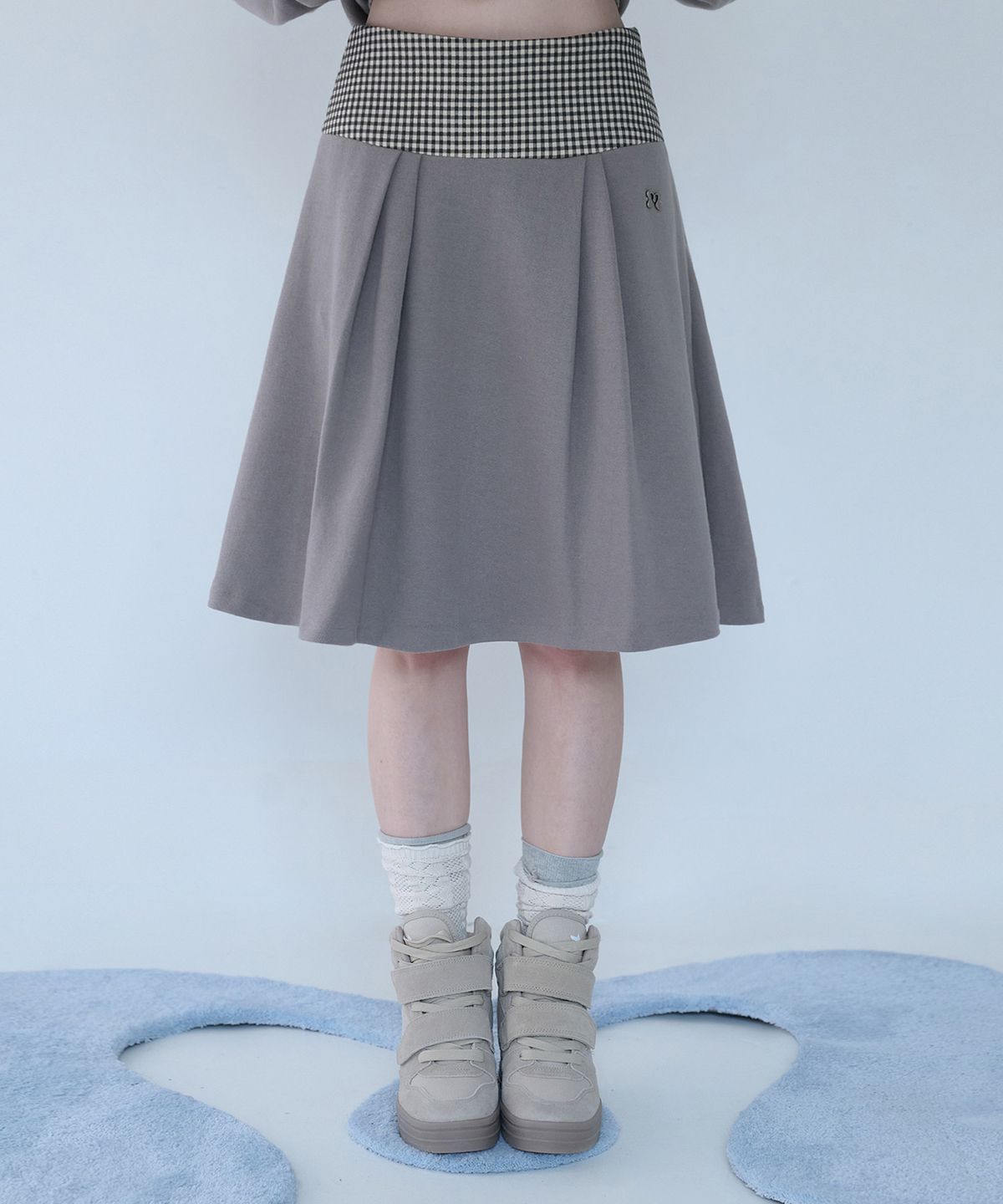 미레코(MIRECO) MINI CHECK SWEAT SK BEIGE