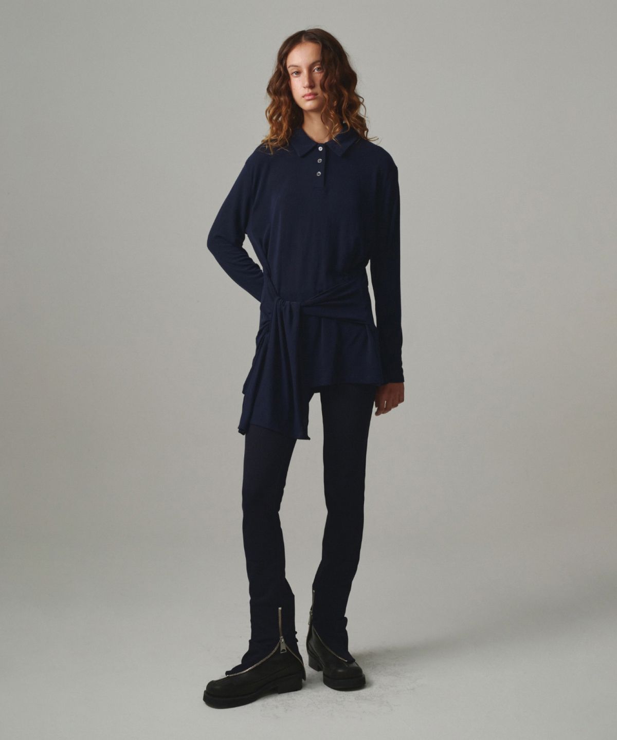 문선 아카이브(MOONSUN ARCHIVE) Bold Zip-Detail Leggings Pants / NAVY