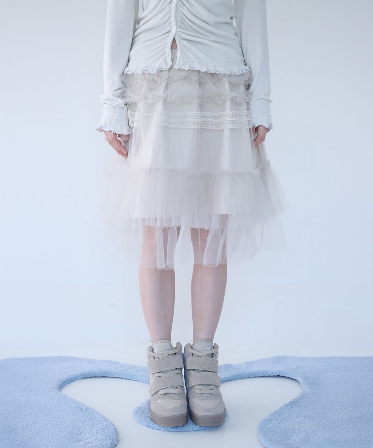 미레코(MIRECO) TULLE FRILL MIDI SKIRT SOFT BUTTER