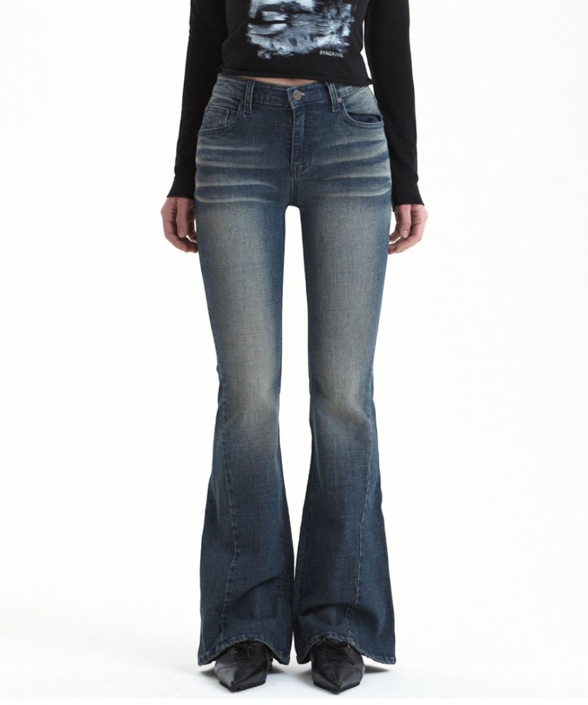 시너진(SYNERJYN) 102 CAT WASHING MID-RISE JEANS VINTAGE BLUE
