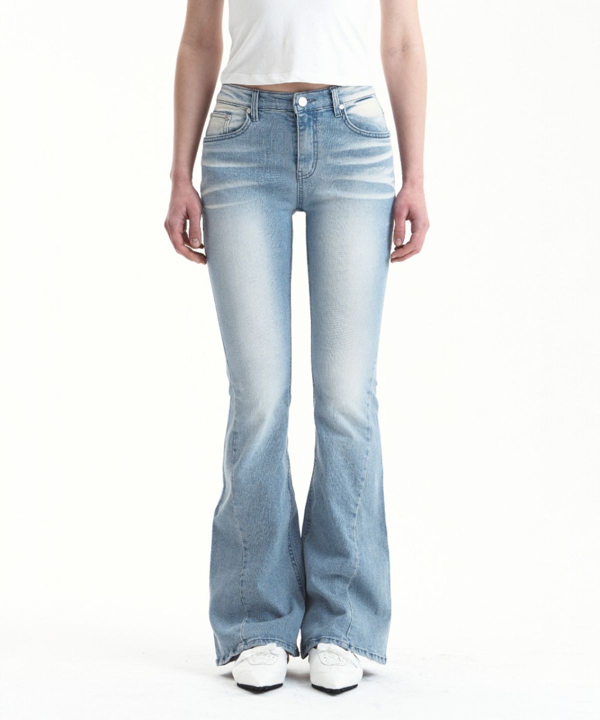 시너진(SYNERJYN) 102 CAT WASHING MID-RISE JEANS LIGHT BLUE