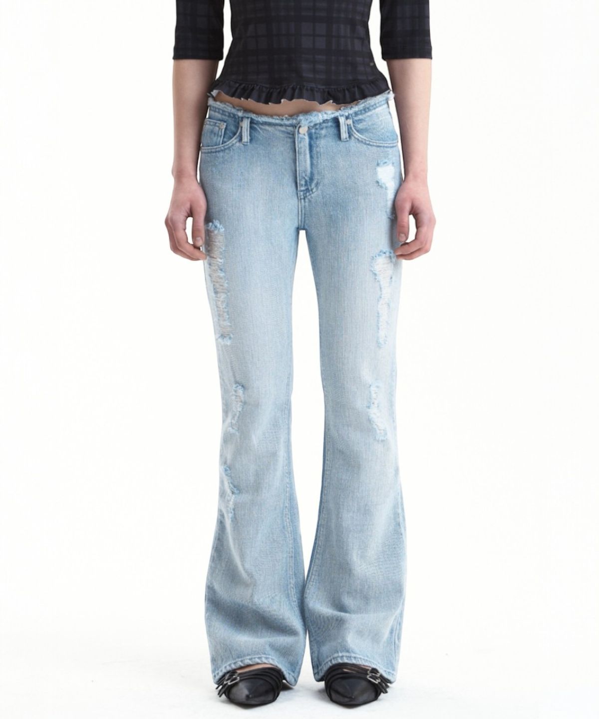 시너진(SYNERJYN) ROUGH DISTRESSED DENIM PANTS LIGHT BLUE