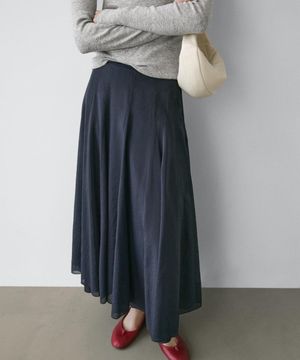 핀턱 미디 스커트