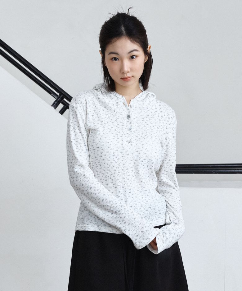 하프 버튼 플라워 후디 (화이트)