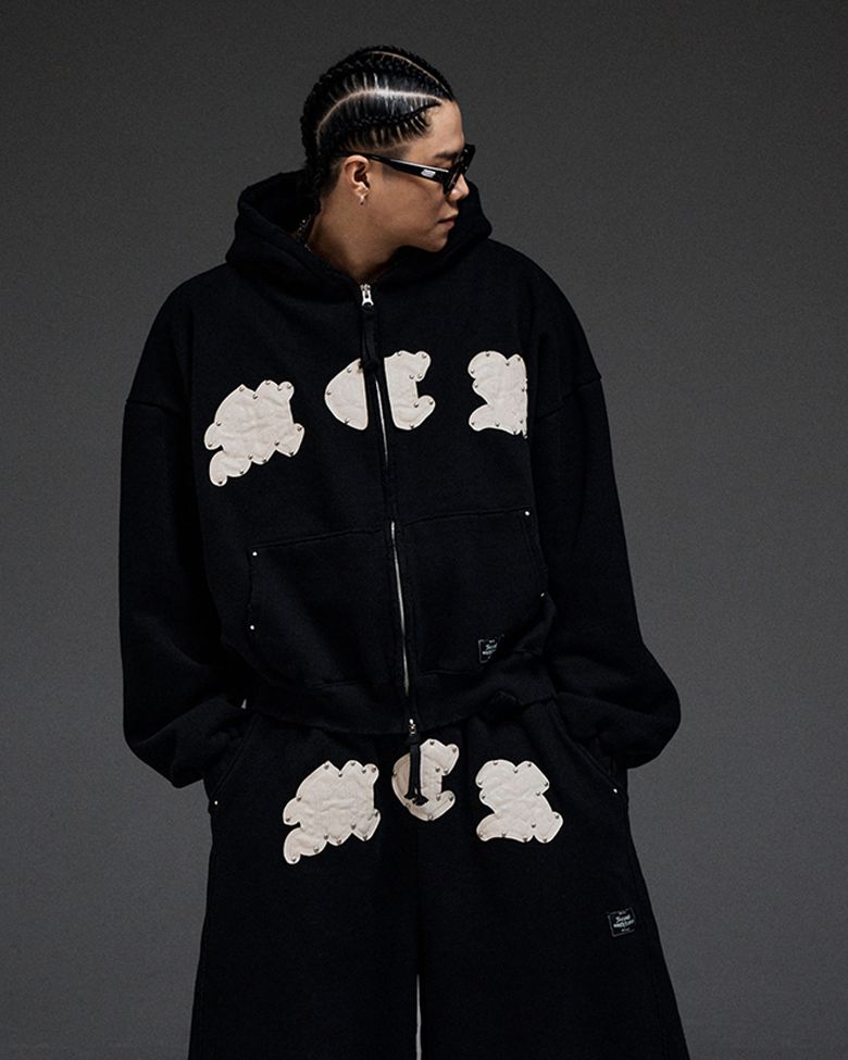 M.C.R. code stud zip-up HD BK