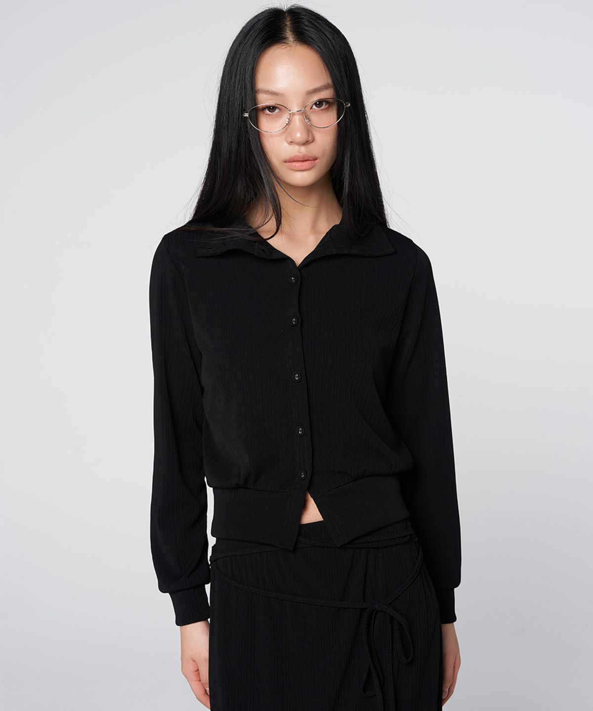 320쇼룸(320SHOWROOM) Covered Button Short Cardigan Black