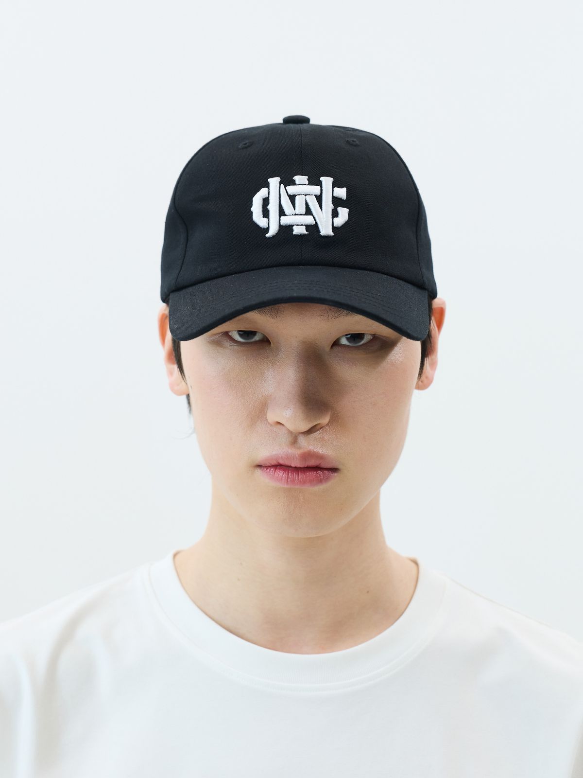 제이미웨스트(JAMIE WEST) 레트로 심볼 볼캡 (블랙)
