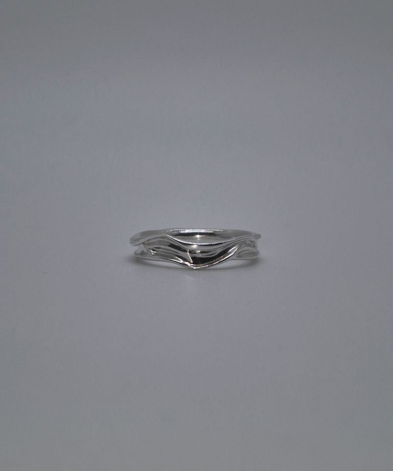 ETERNA WAVE RING