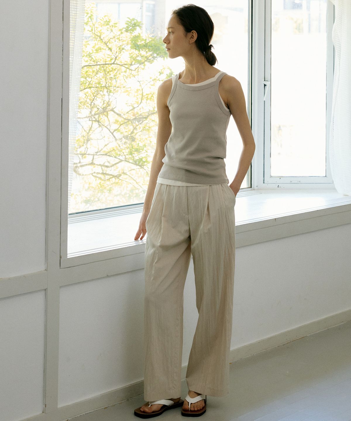 오떼뜨(OCTETTE) ANNE TWO TUCK TROUSER_2COLOR