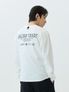 레터링 그래픽 롱슬리브 티셔츠 (화이트)