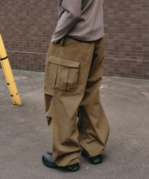 파라슈트 카고 오버 스트링 팬츠 [카키]
