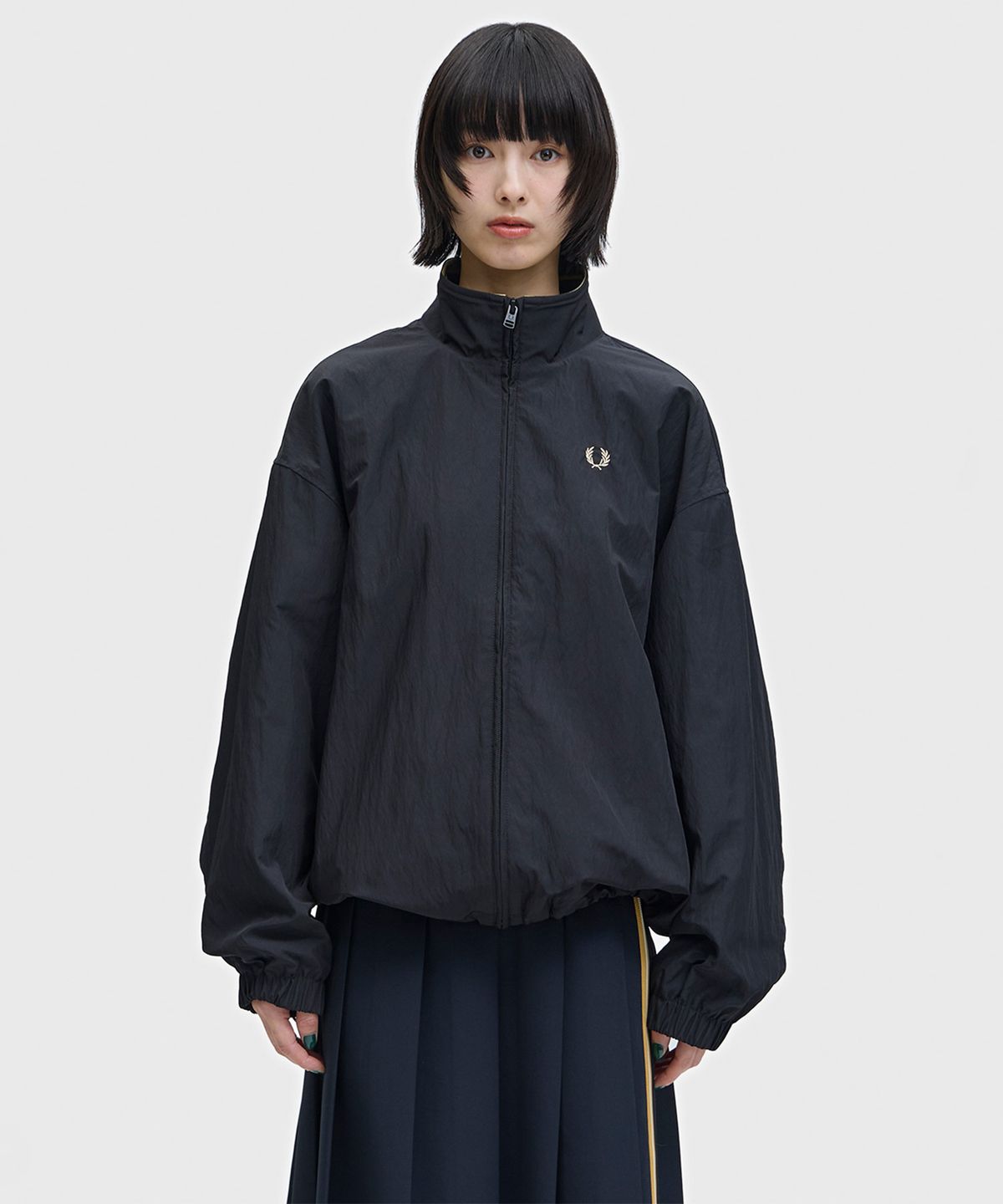 프레드페리(FRED PERRY) [womens] 집 스루 재킷 - 블랙/샴페인 AFPF2612124-90A