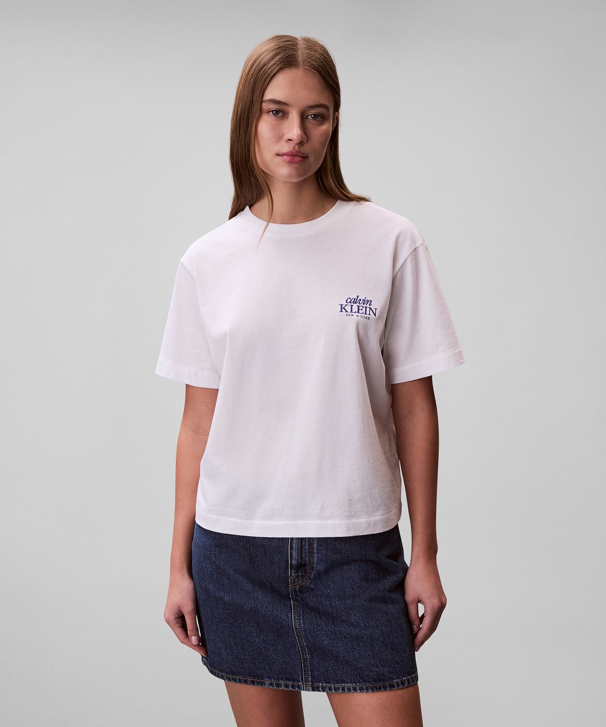 캘빈클라인 진(CALVIN KLEIN JEANS) 여성 박시 그래픽 반팔 티셔츠 47F801G YAF