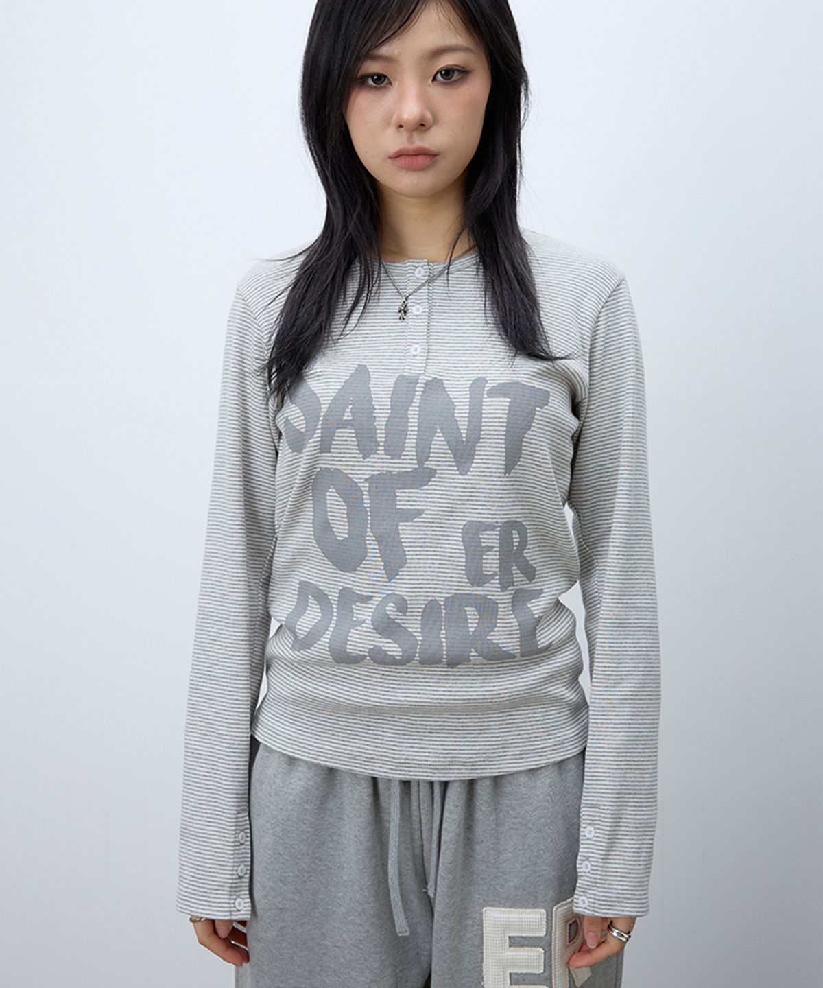 이이이알알알(EEERRR) Saint of desire stripe henry neck long sleeve (Melange)