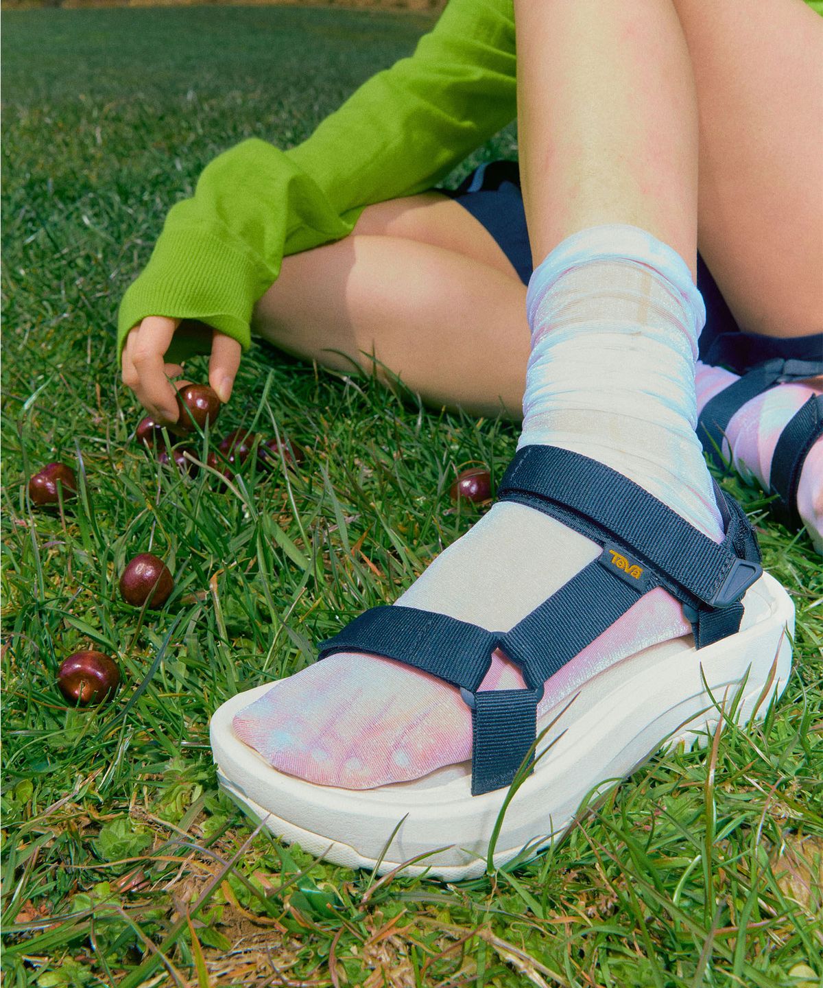 테바(TEVA) 여성 허리케인 XLT2 앰프솔 (BKW) STVF2611270-BKW