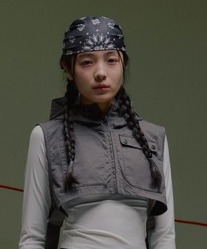 테크웨어 트윈포켓 러너 베스트 차콜