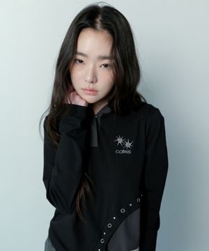 컨투어 배색 아일렛 포인트 슬림핏 후드 티