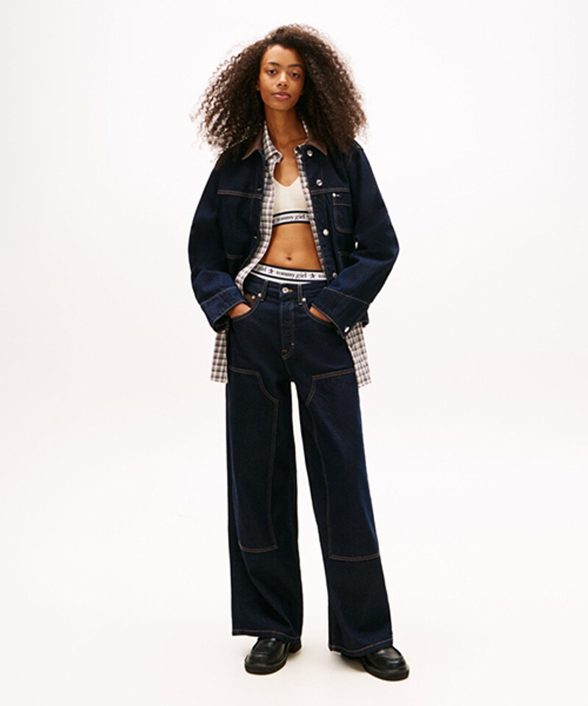 타미진스(TOMMY JEANS) 찰리 루즈 와이드 다크 데님 팬츠 (T32G0NEW41TWT11BK)