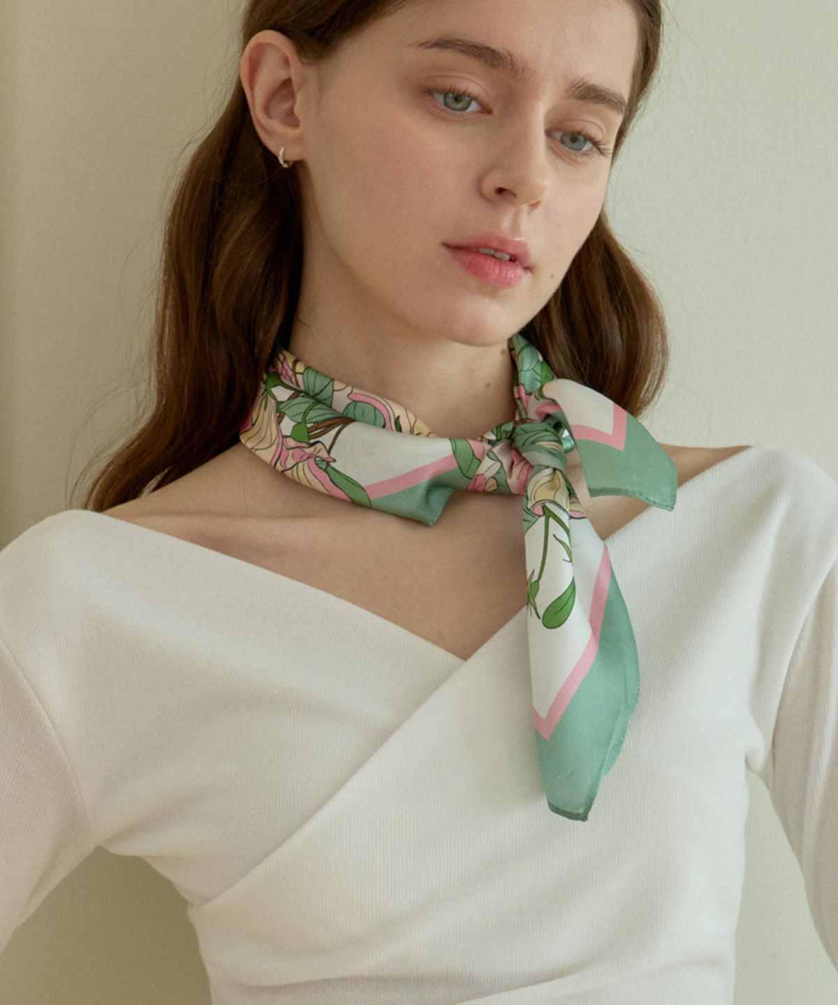 힐리오트(HEALIOTE) BOURGEOIS LOTUS SILK SCARF_MINT