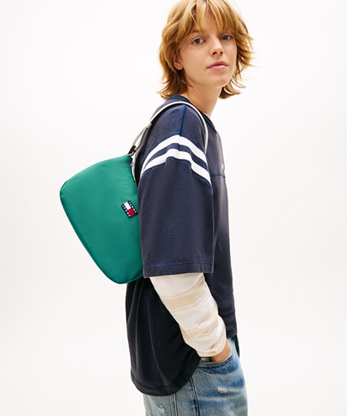 타미진스(TOMMY JEANS) 에센셜 데일리 숄더백 (T32G1ABG11TWT1L36)