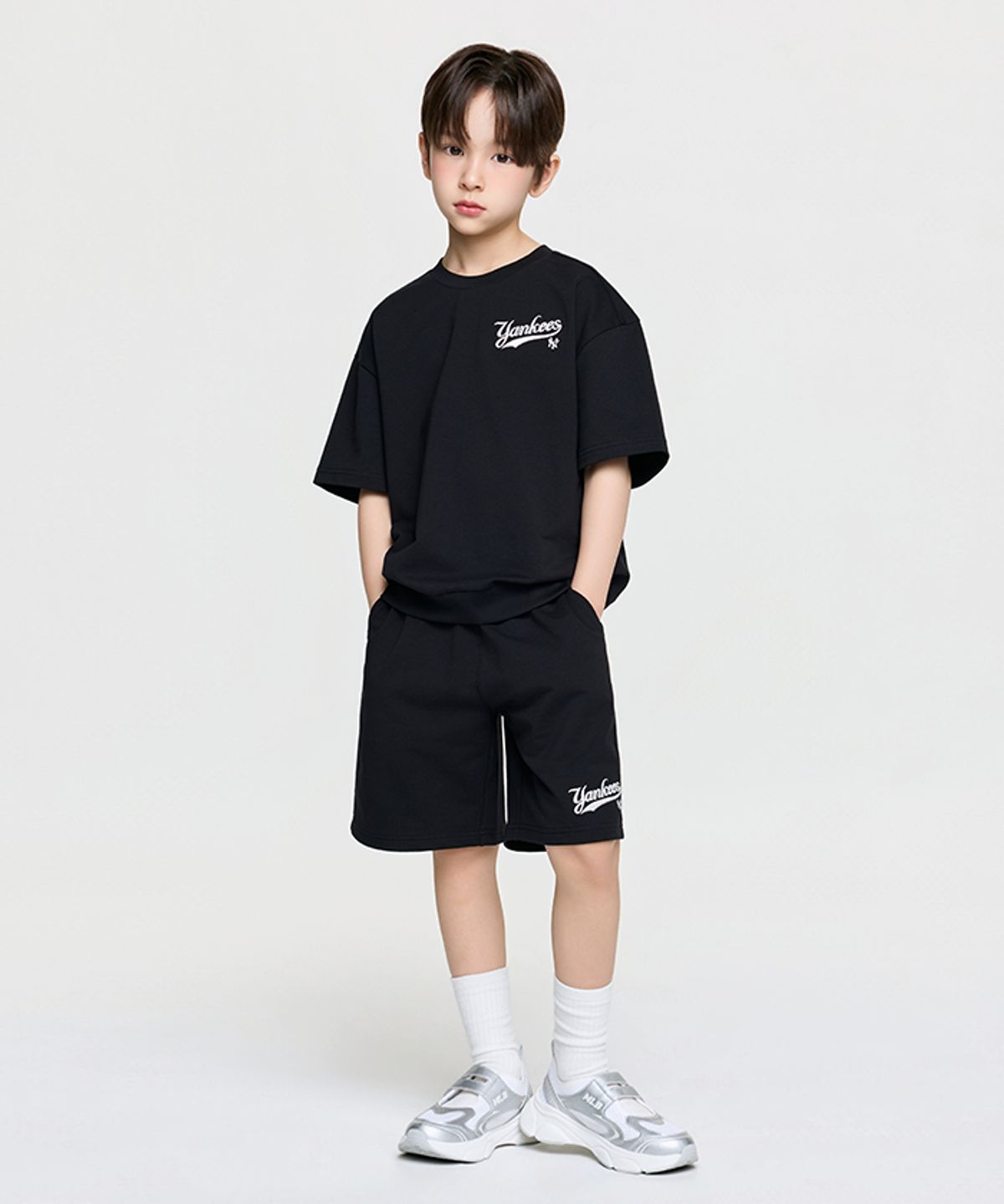 엠엘비 키즈(MLB KIDS) 스포티브 베이직 오버핏 반팔 세트 NY (Black)