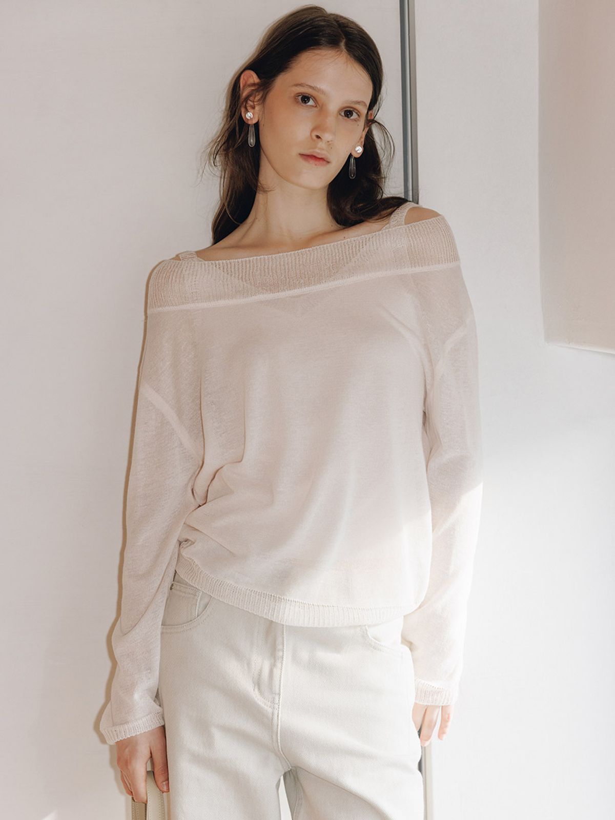 루에브르(LOEUVRE) [SET] Loose-fit Off Shoulder Pullover+Sleeveless Top SS6SP645_2color