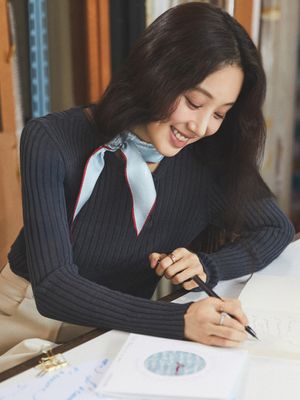 [정려원 착용] Asymmetric V-Neck Pullover SK6SP655_2color