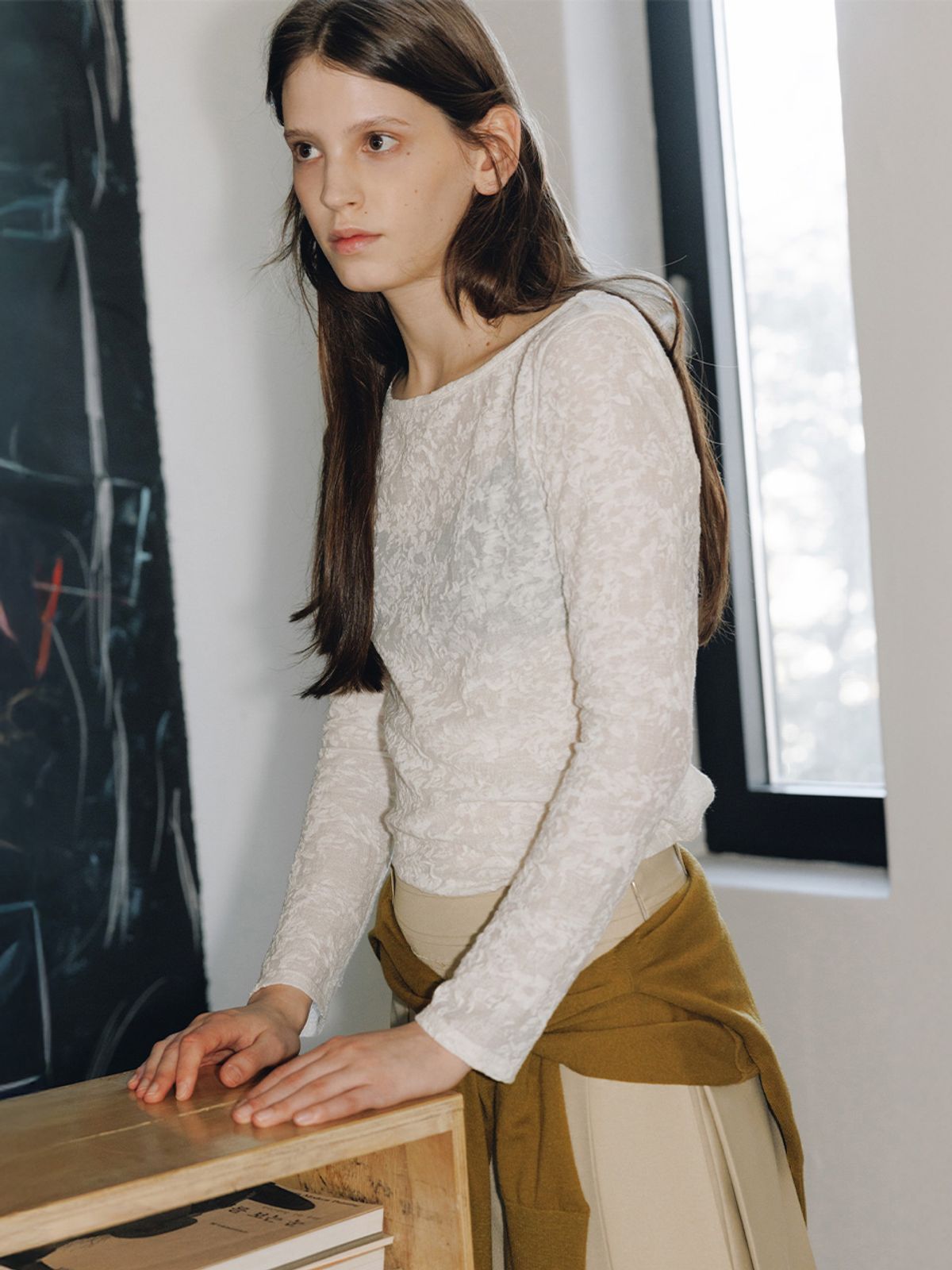 루에브르(LOEUVRE) Boat-Neck Lace T-shirt SW6SE643_2color