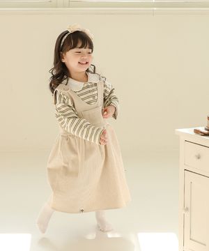쪼꼬미의 귀요미하고 따스한 코디 - 아기 멜빵 원피스