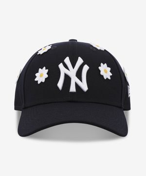 [무신사 단독] 3D 플라워 볼캡 - 네이비 / 3DFLOWERMNA