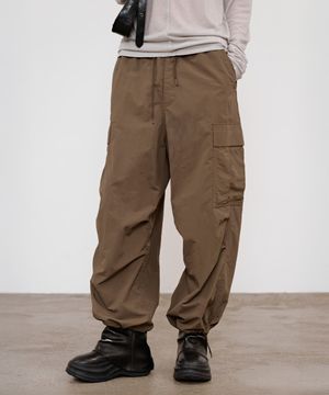 PARASUIT TUNNEL CARGO PANTS IN BROWN