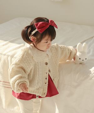 귀여운 쪼꼬미에게 어울리는 니트 가디건 - 아기 봄 아우터
