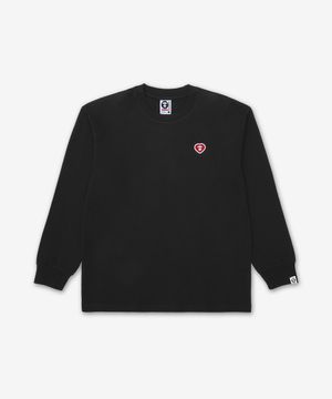 문페이스 하트 스몰 로고 긴팔 티셔츠 - 블랙 / AAPLTM1815XXQBKX