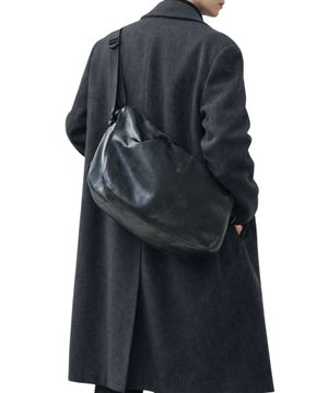 핀턱 레더 크로스 숄더백 블랙 26CB1