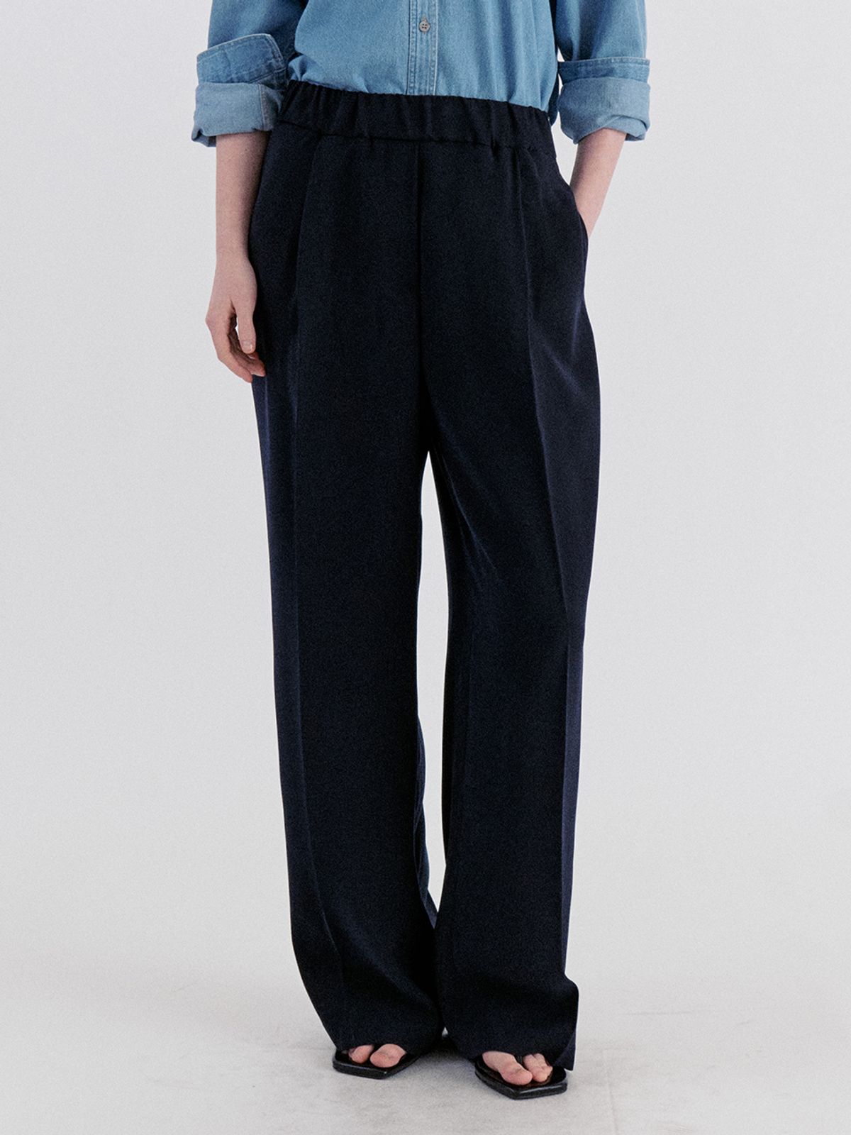 르세지엠(LESEIZEME) Basic Pintuck Banding Wide Slacks - Navy