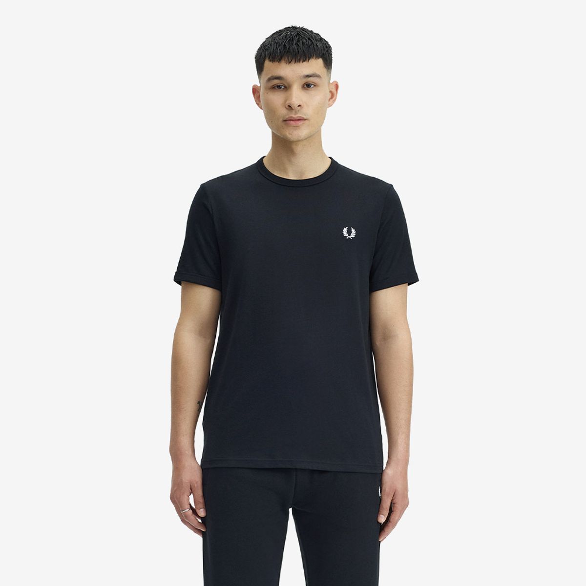 프레드페리(FRED PERRY) [Baseline] 링어 티셔츠 - 블랙 AFPM2G93519-102