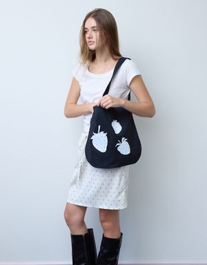 White Berry Easy Bag (Black)