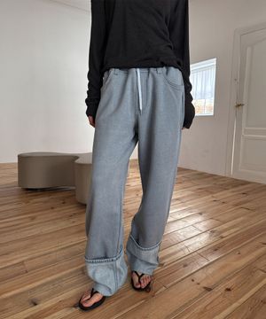DENIM ROLLED SWEAT PANTS (blue)